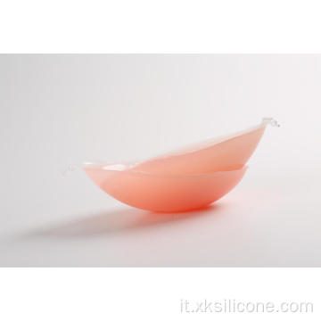 la tazza spessa della signora sexy raccoglie il reggiseno del silicone senza schienale